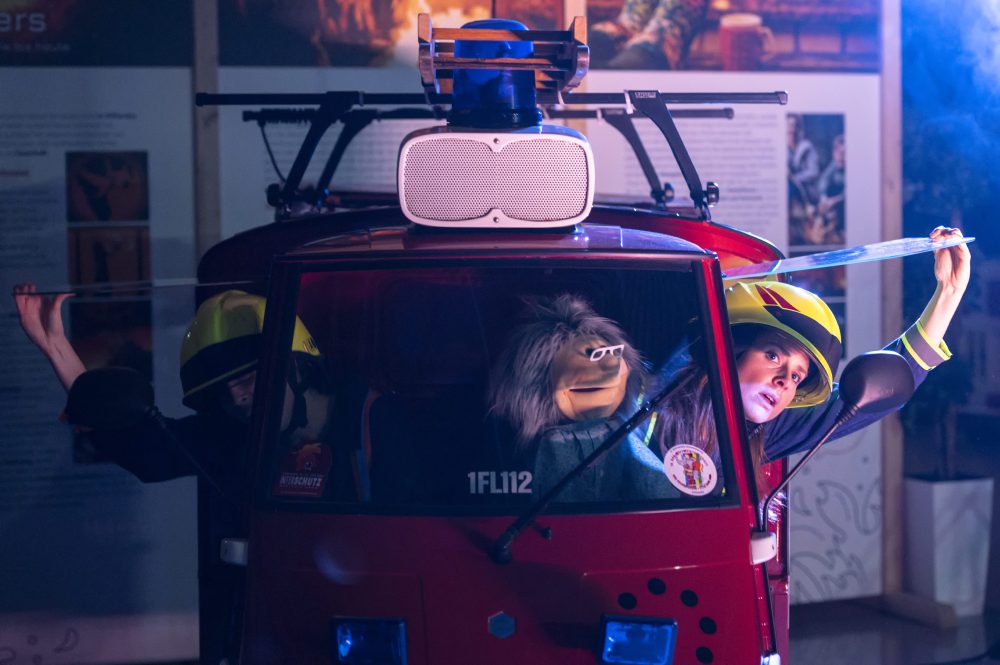 Szenenfoto aus Bei der Feuerwehr wird der Kaffee kalt